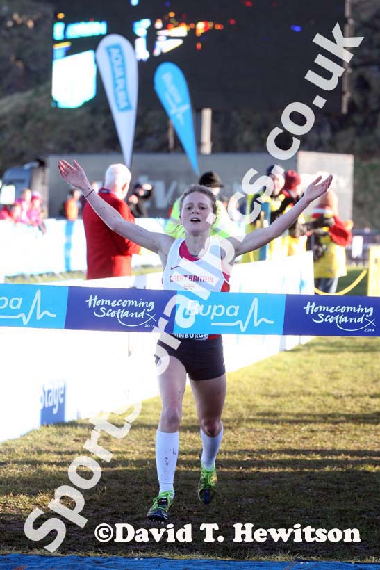 Bobby Clay wins the junior womens 4k BUPA Great Edinburgh Cross Country. Photo: David T. Hewitson/Sports for All Pics